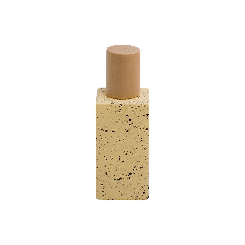 بطری عطر کلاه چوبی ظریف و ظریف